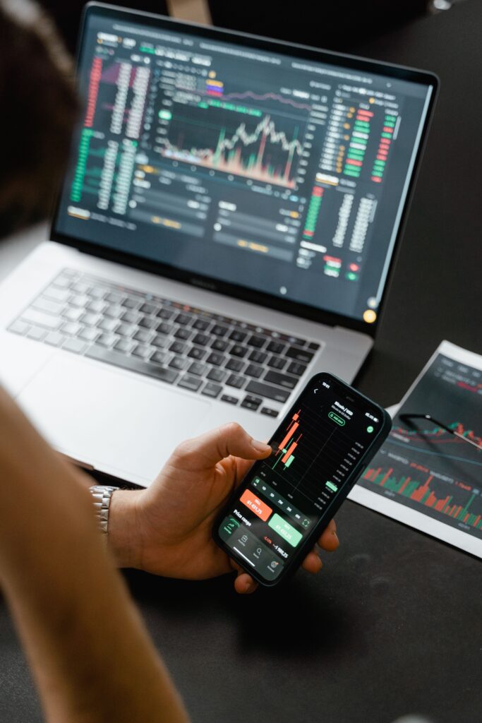 Index Funds vs. ETFs: What's the Actual Difference?